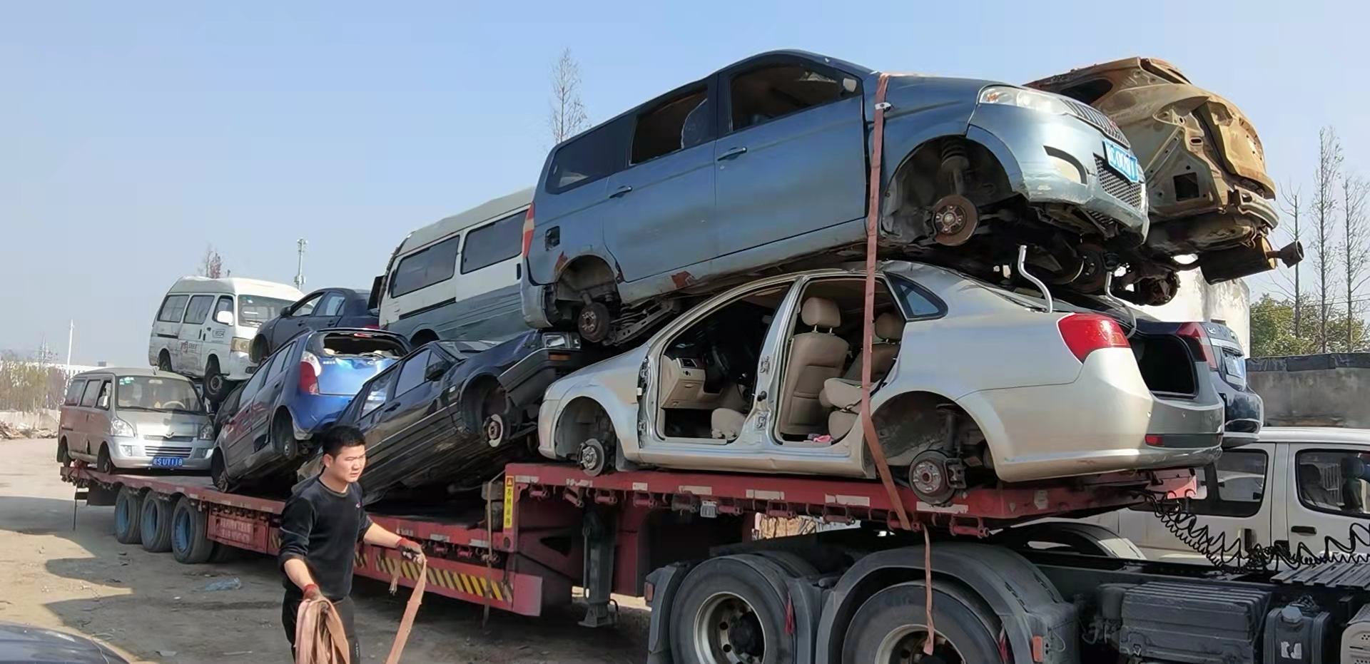 上海報(bào)廢機(jī)動(dòng)車回收3.jpg